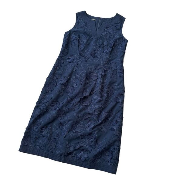 Talbots Embroidered Clipped Floral Shift Dress Navy Size 4 - Picture 4 of 14